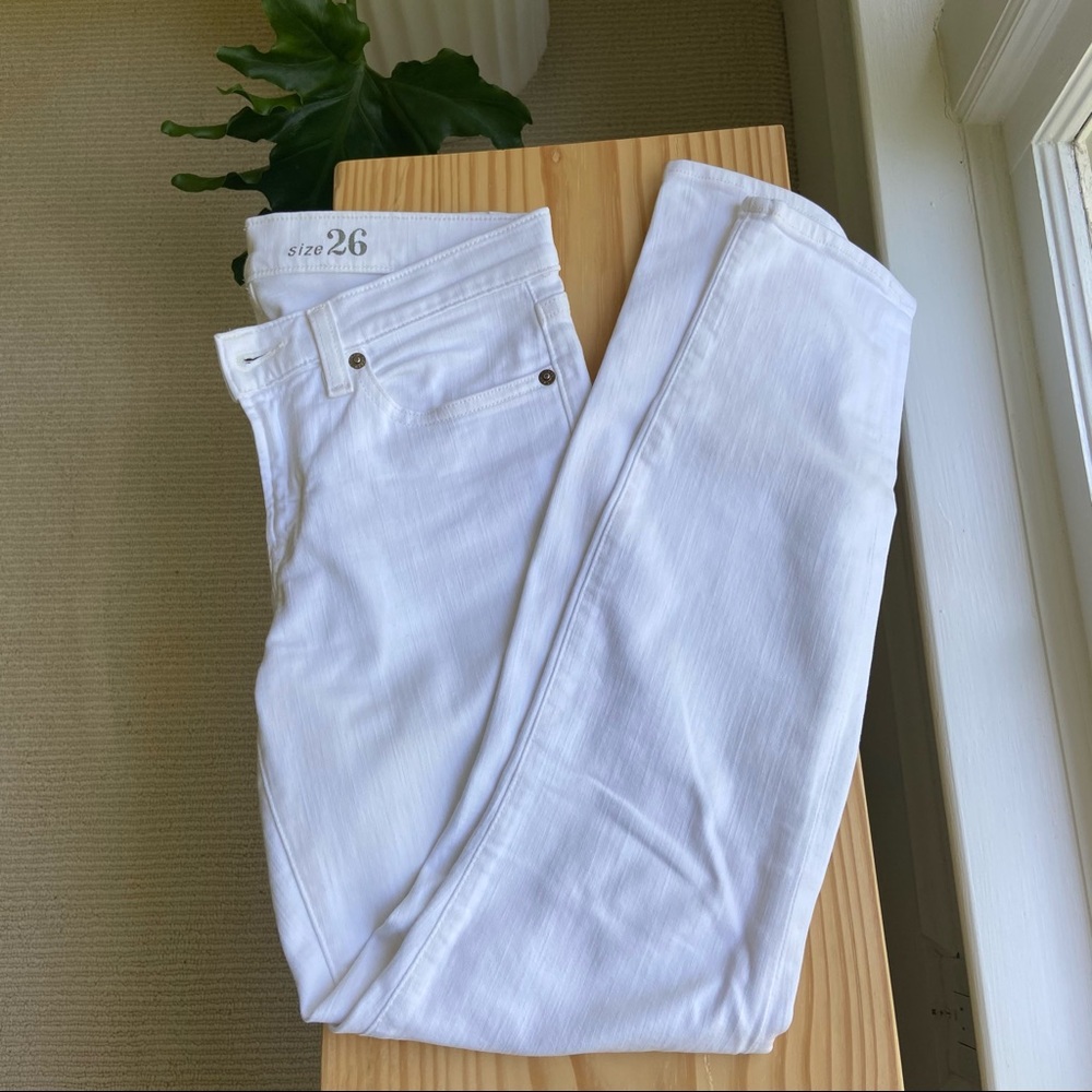J.Crew 8” Toothpick Jean in white sz 26